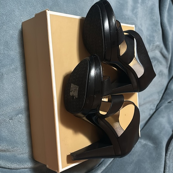 Michael kors black platform black sandals - Picture 4 of 5